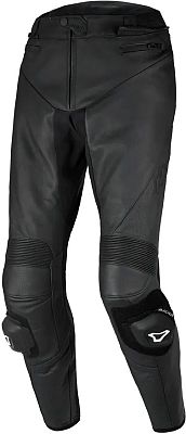 Macna Ovito, Lederhose perforiert