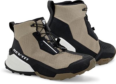 Revit Subduction, Schuhe