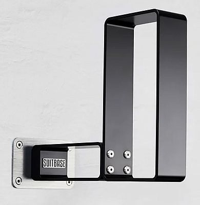 Suitbase Head v4, helmet rack