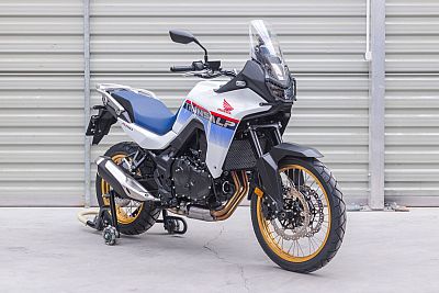 Yakk EXP Honda XL750 Transalp 25-, headlight guard (16/16)